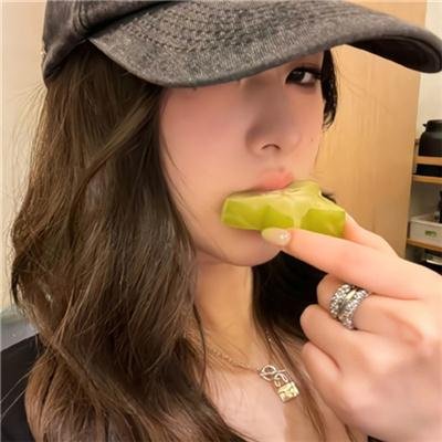 美女荒野逃亡